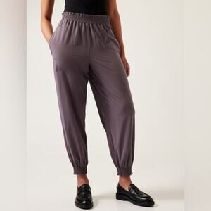 Athleta Lavender Jogger Pants Size 12/P
